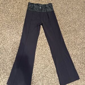 Black Flared Lululemon Yoga Pants